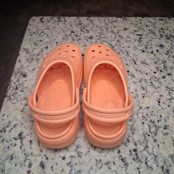 Crocs Women's Classic Platform Clog Papaya Peach Orange Size 8 - Picture 4 of 5
